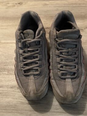 GUC Nike | Air Max 95 | Atmosphere Grey Sneakers | SZ 5 Y